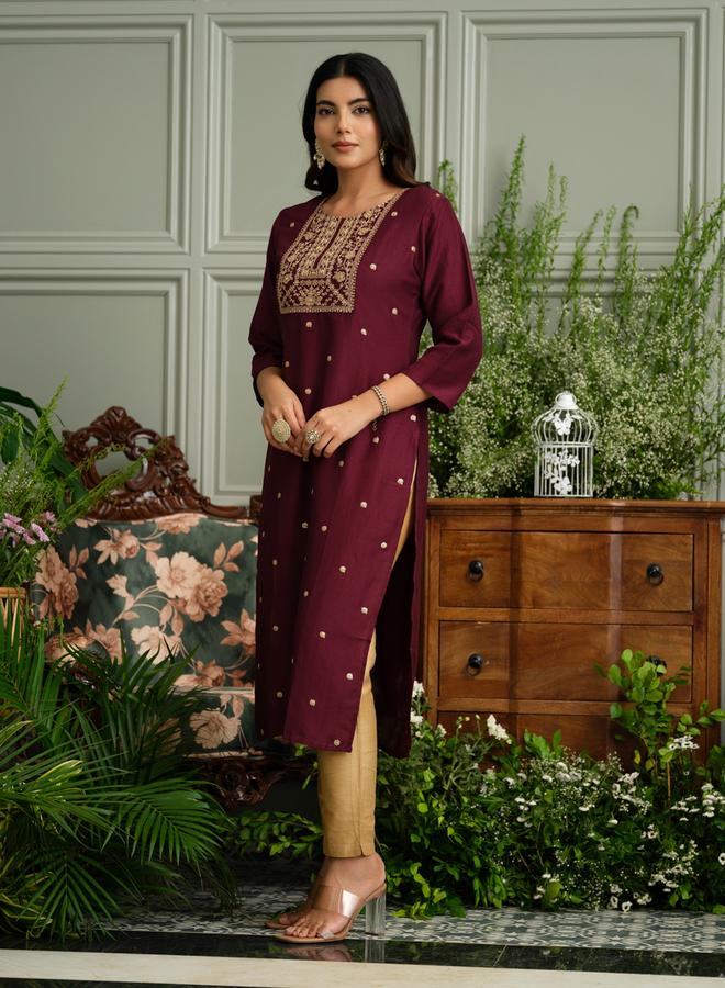 DW Women Floral Embroidered Sequined Raw Silk Kurta - Image 2
